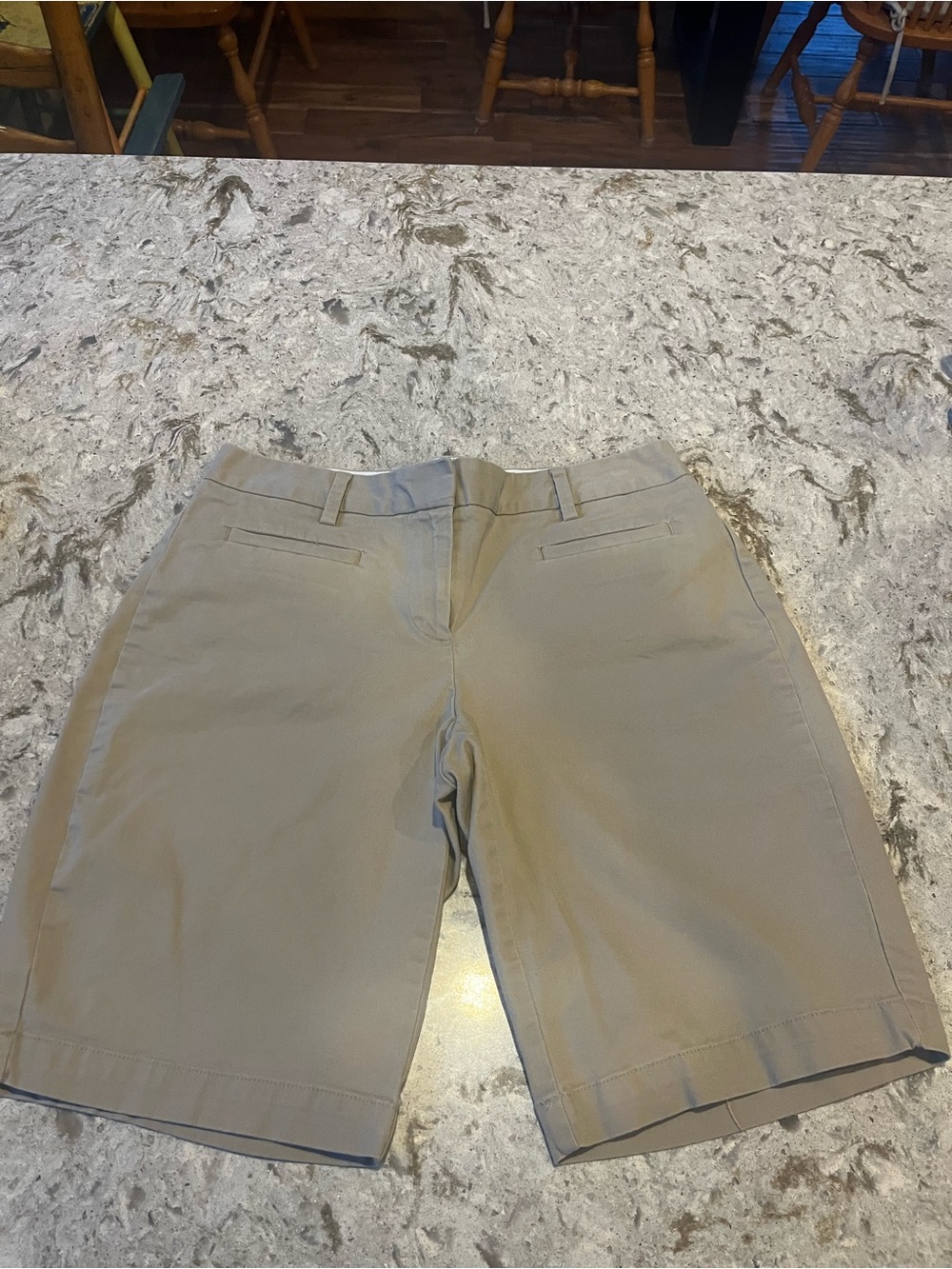 Lands End Women's Khaki Chino Bermuda Shorts - Like New Sz 2